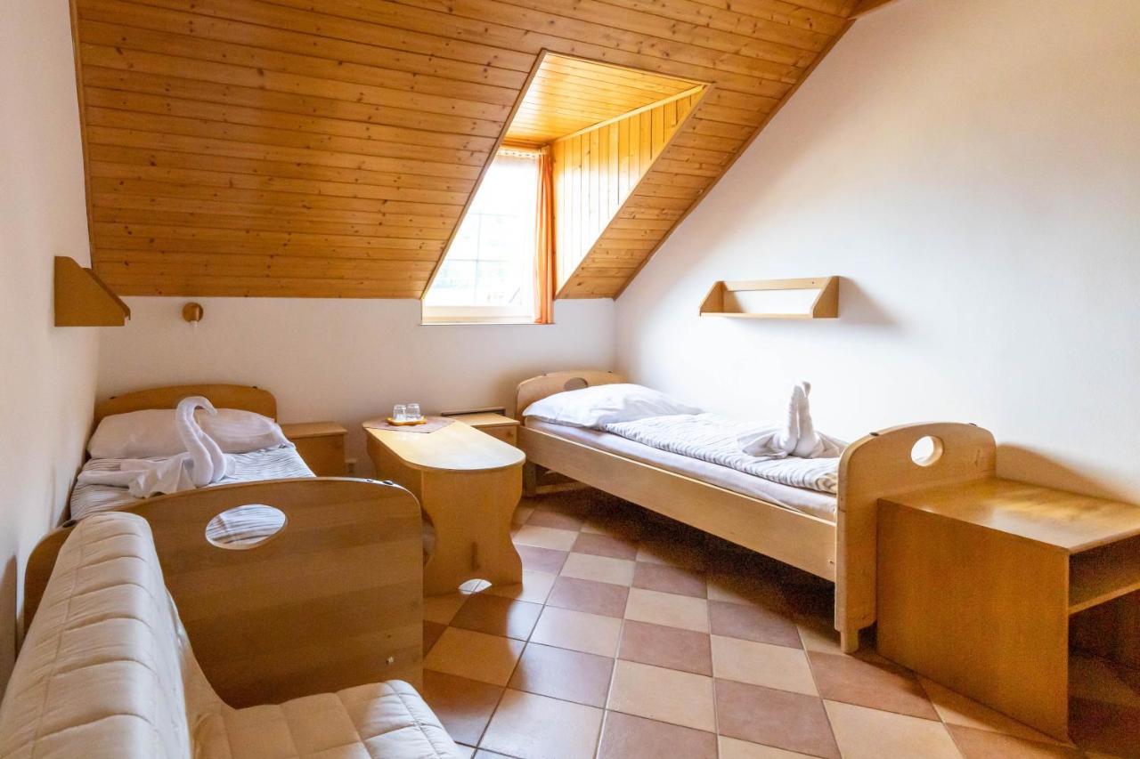 Horsky Hotel Rajska Bouda Malenovice  Екстер'єр фото